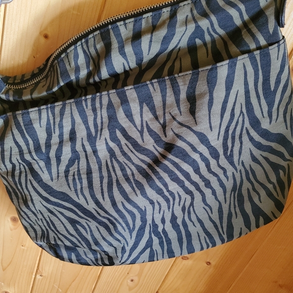 Zebra print purse - Picture 2 of 2